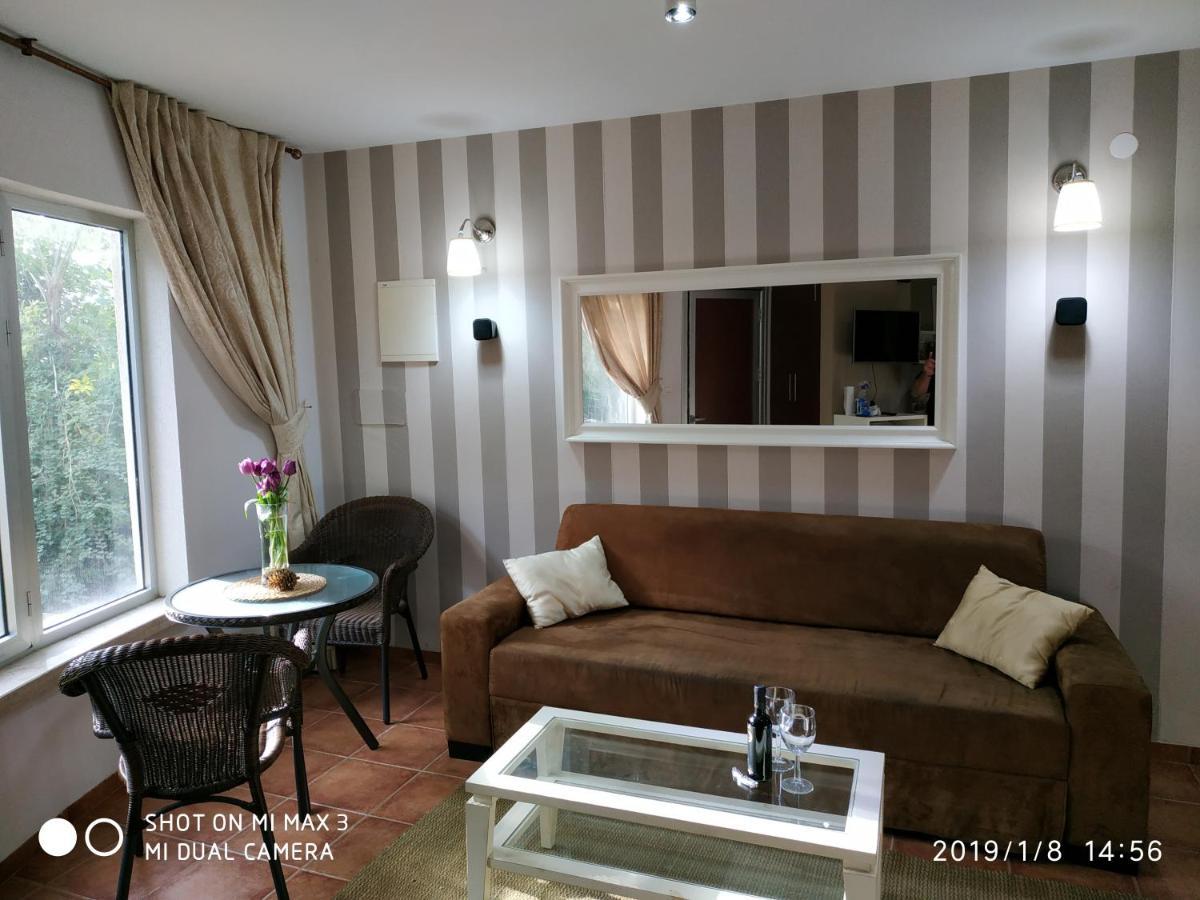 Hufsha Berama Villa ฮัดเนส ภายนอก รูปภาพ